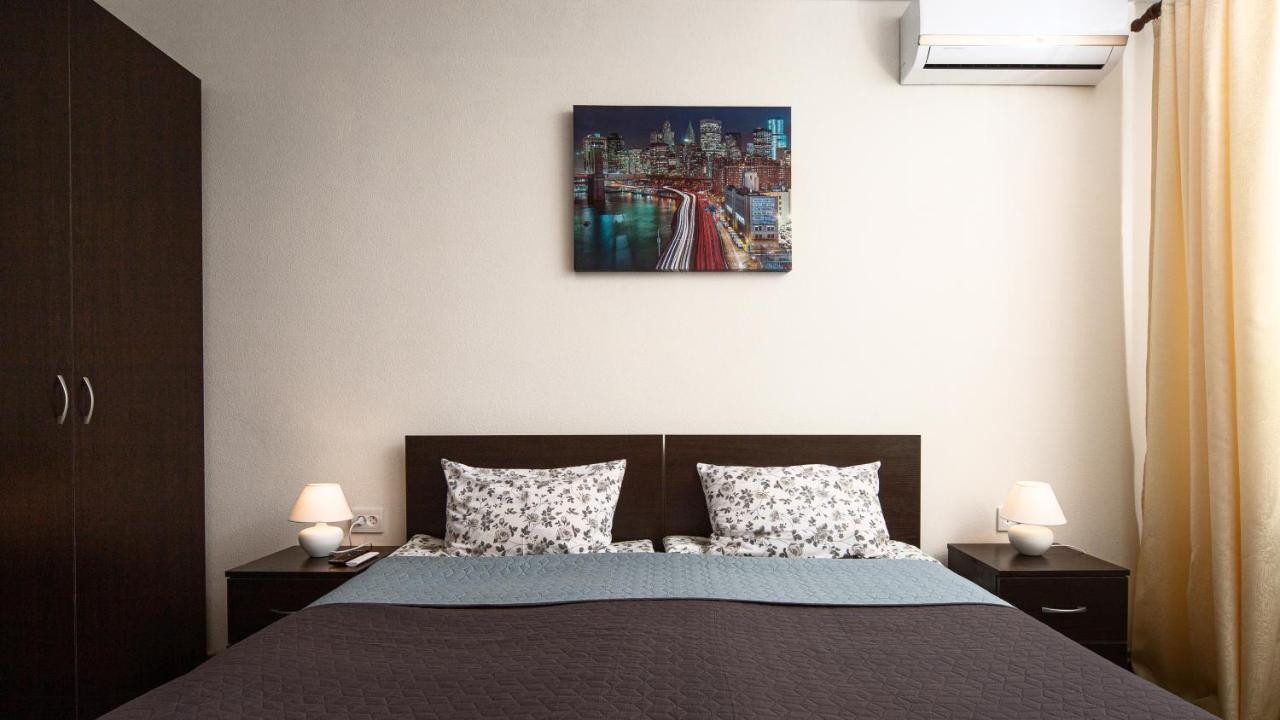 Central Park Apartment リヴィウ エクステリア 写真