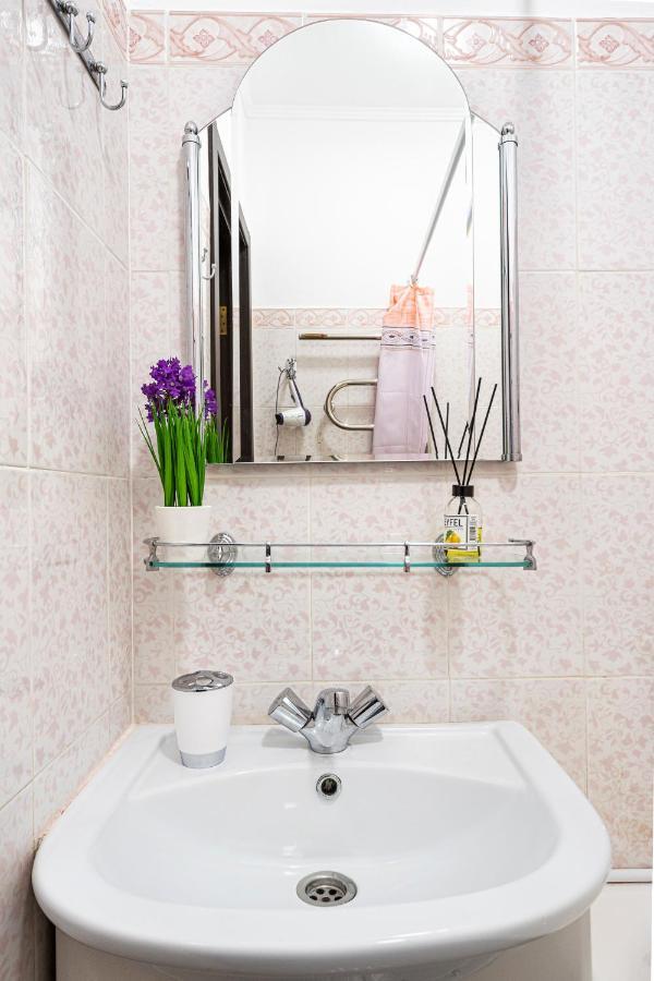 Central Park Apartment リヴィウ エクステリア 写真
